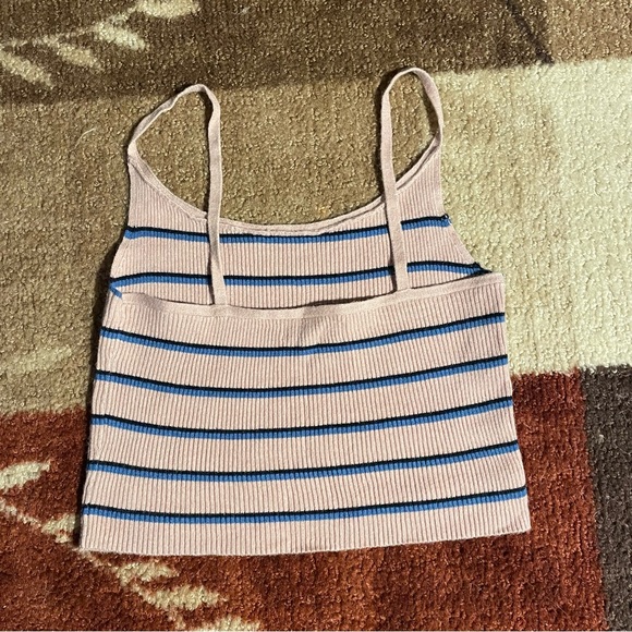 Stripe Knit Crop Top - Picture 7 of 8